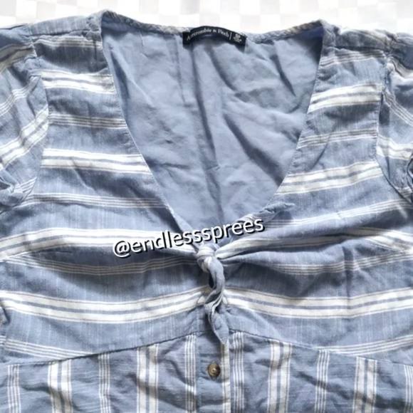 Abercrombie & Fitch Knot Front Dress Button-up Blue & White Striped - Picture 6 of 7